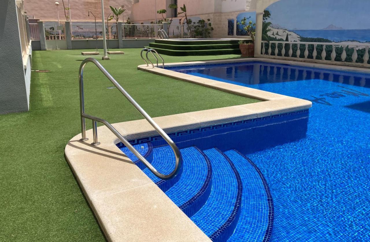 Sunny Casita, Torrevieja, Modern 2 Bed Top Floor Apartment Kültér fotó